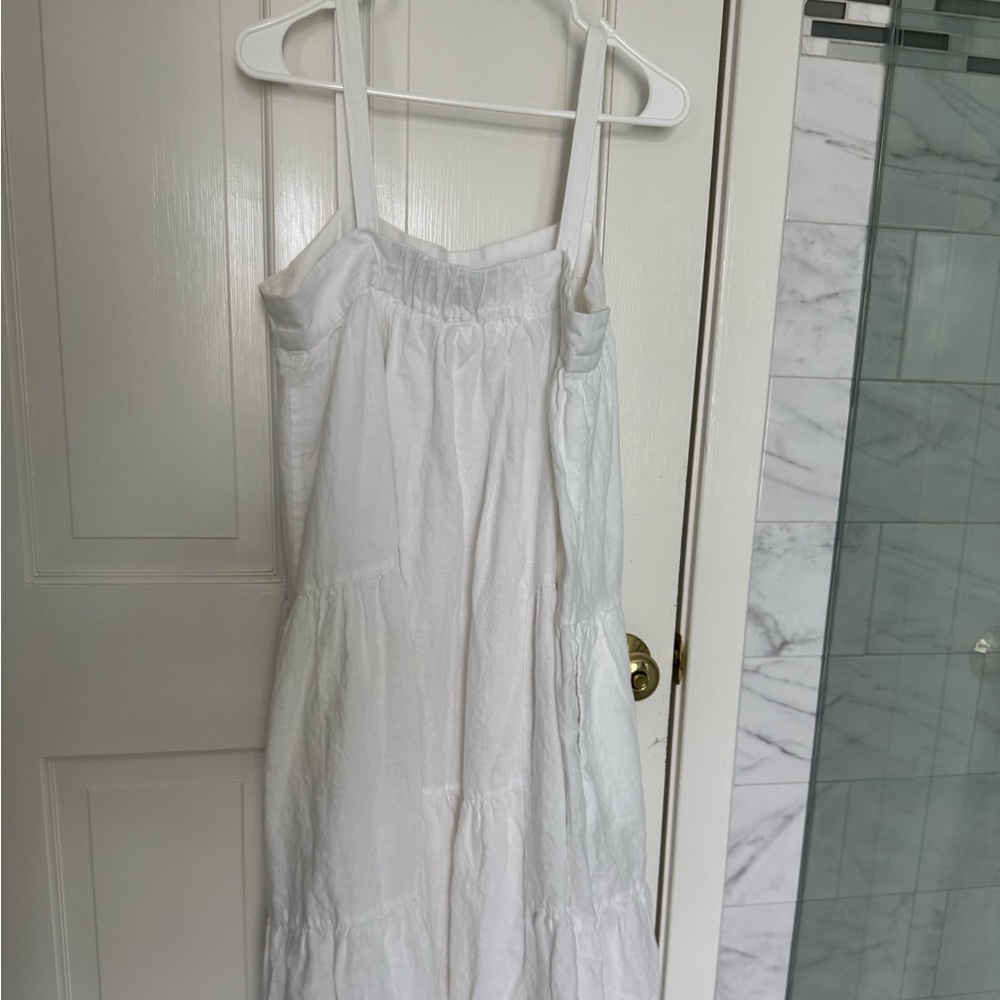 Classic White Tiered Midi Dress - Picture 4 of 5